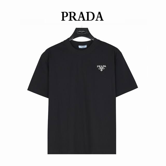 Prada 25Ss short-sleeved T-shirt with a small chest logo patch embroidery. Made