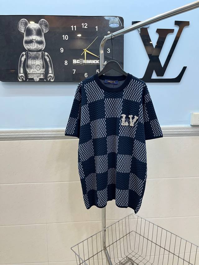 style number Louis Vuitton.Lv, Louis Vuitton checkerboard diamond embellished co