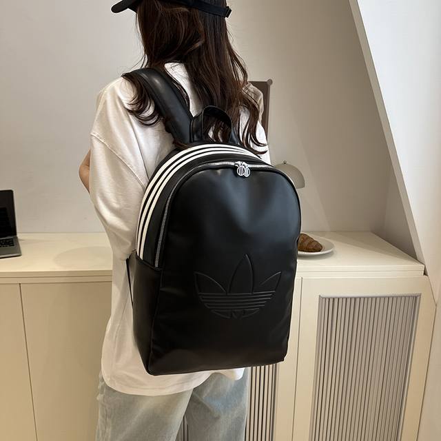 Adidas Trefoil Men's and Women's Medium-Sized Simple Versatile Backpack Fashiona
