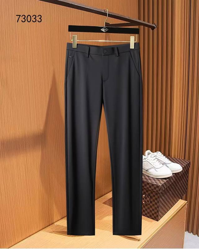 Dior's new Spring/Summer 25 collection features minimalist sportwear for a refre