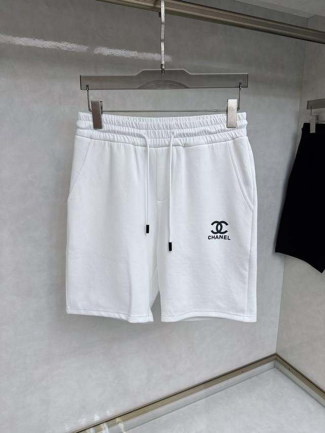 Chanel's new summer 2025 casual shorts! Available now on the official website. T
