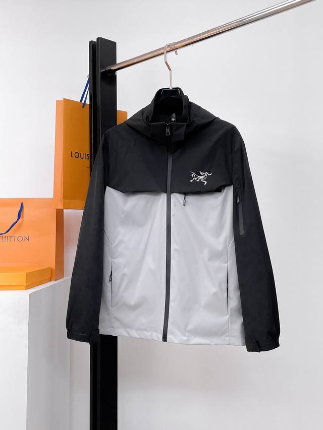 the same style as Arc'teryx's official website, now on sale! This new 2025 Sprin