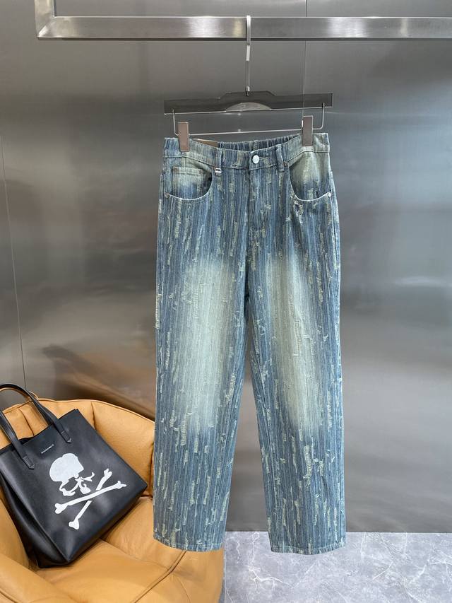 Dior summer trend new fashion light blue denim, unique vertical stripes wear eff
