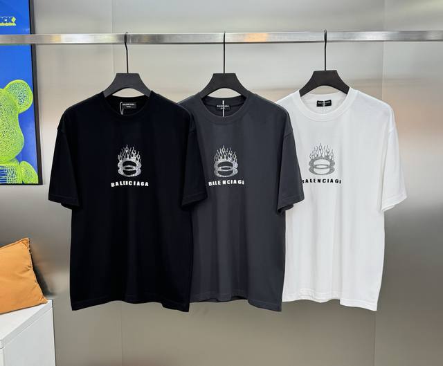 Balenciag* Paris* New 25S T-shirt. Recommended for both men and women! Made from