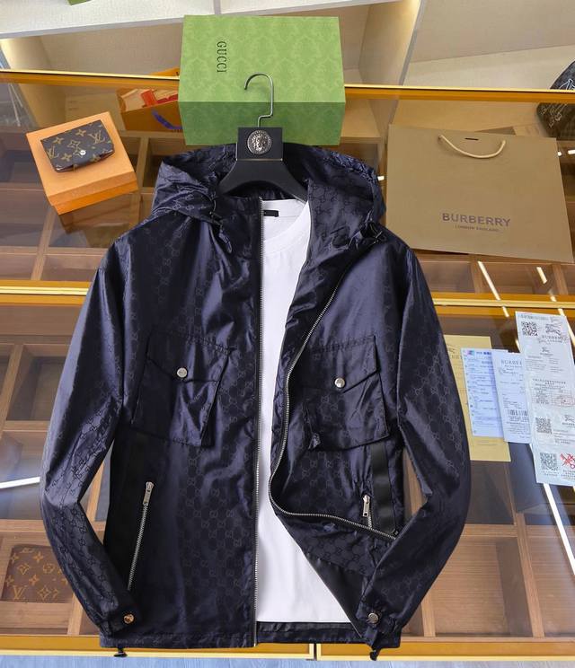 the same style as Gucci's official website, with all three labels, pre-sale of t