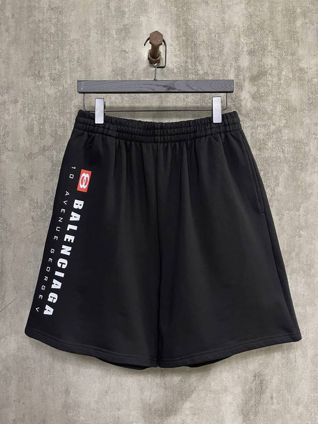 Balenciaga SS25 Red Label Double Ring Print Casual Shorts. Made from the origina