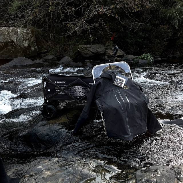 tabs, and Zip-In compatibility. The Arc'teryx logo is machine-embroidered on the