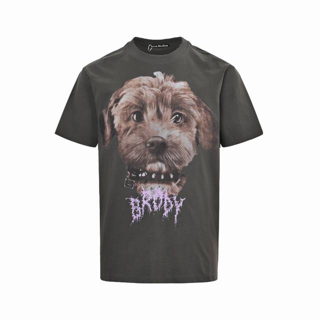 Acne Studios dog print short-sleeves are a hot item this summer. These short-sle