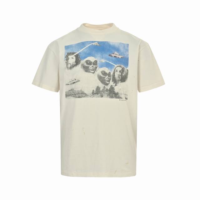 Saint Michael 25Ss Alien Crisis print short-sleeve top. Made from 100% cotton, 1