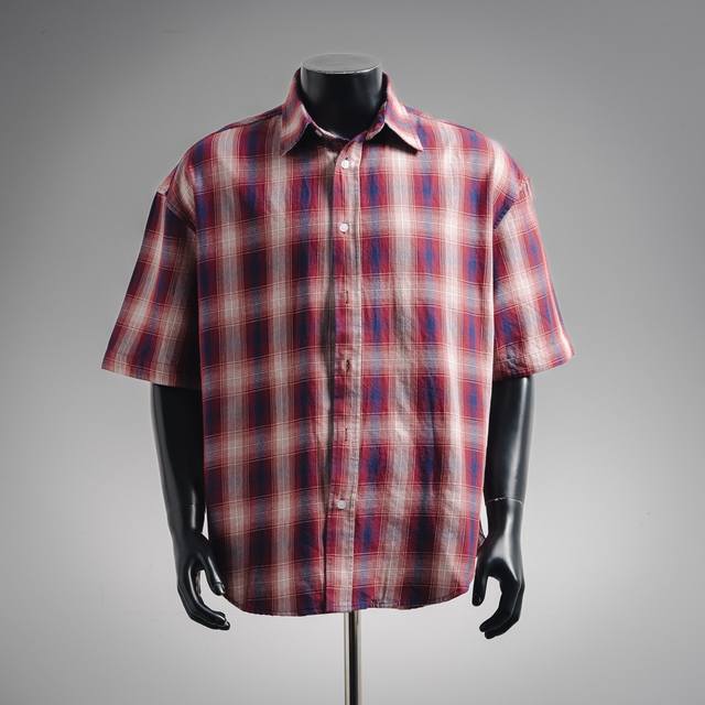 Acne Studios 25Ss red and white checkered short-sleeved shirt is made of a blend
