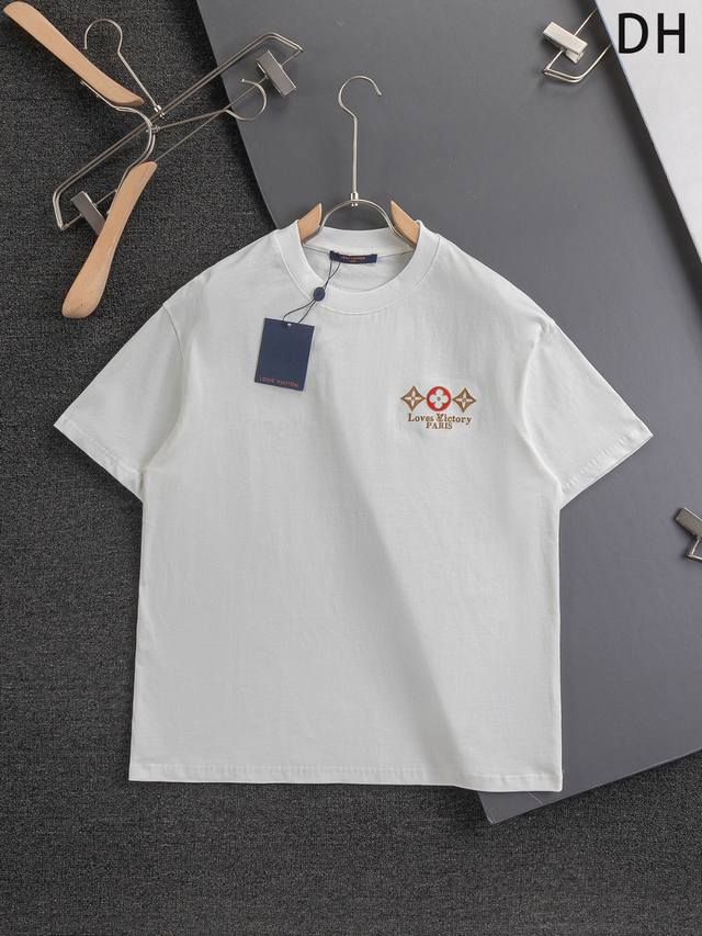 Louis Vuitton 1V, slightly wide fit, S-Xl25Ss Lv, new runway style, featuring go