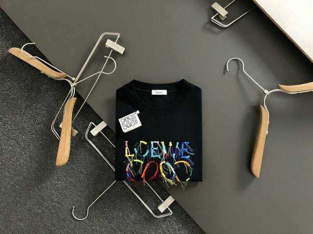 Loewe's latest and most premium, slightly wider version, S-Xl25Ss, featuring a r