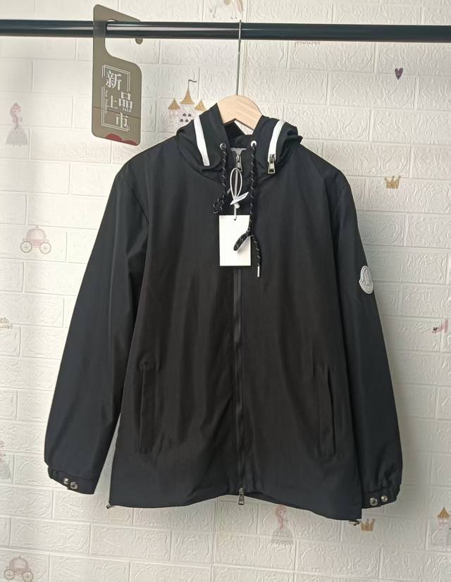 Monogram zippered hooded windbreaker with concealable zipper for excellent breat