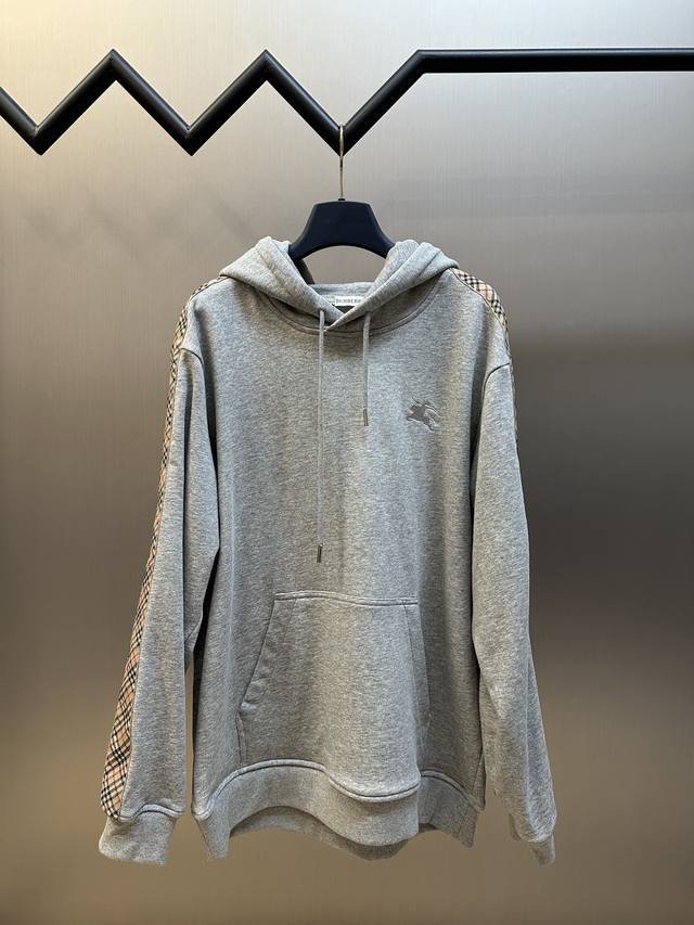 Burberry Check Cotton Zip-Up Hoodie is made of lightweight fleece cotton fabric.