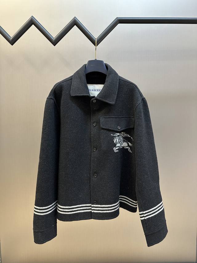 Burberry Warhorse yarn-dyed double-faced nylon jacket is made of yarn-dyed jacqu