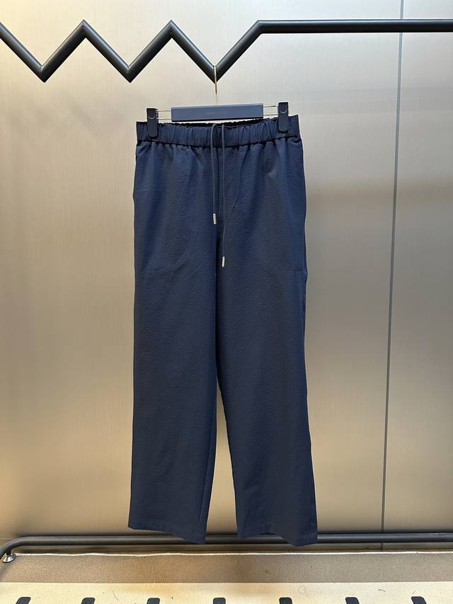 Moncler Bubble Pleated Trousers are made from a woven cotton blend of 76% cotton