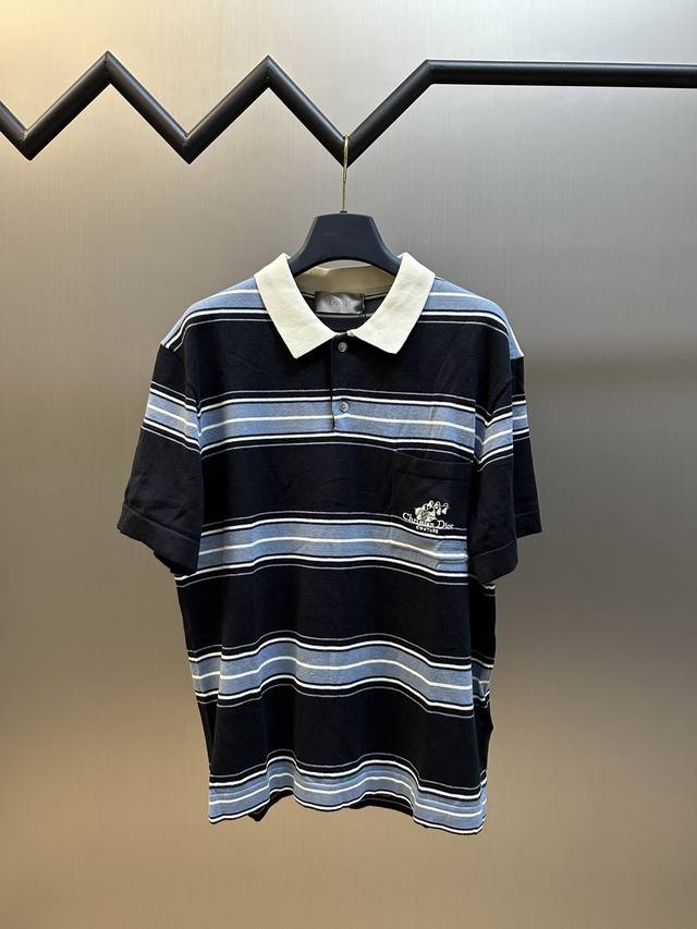 Dior's lily-of-the-valley embroidered lapel Polo short-sleeved top features a bl