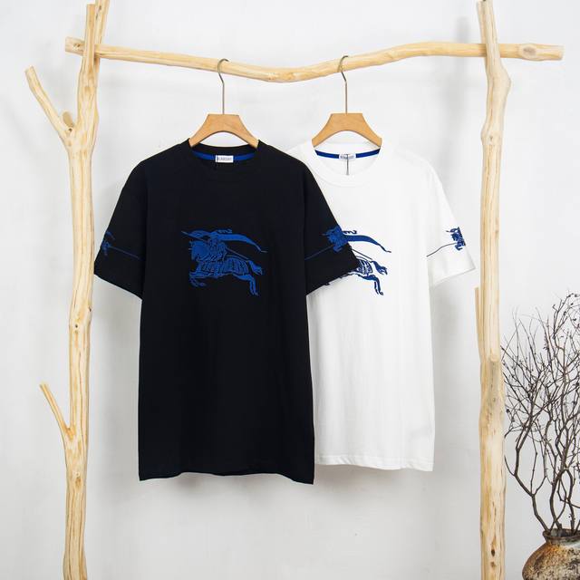 Burberry classic warhorse embroidered short-sleeved T-shirt. Fabric: 300g 26s co