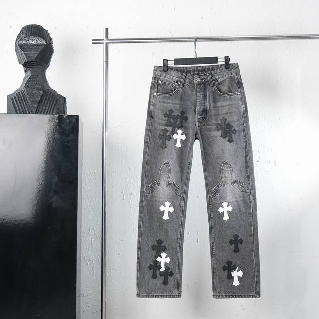 Top-of-the-line Chrome Hearts new city-exclusive flame gray jeans. Custom hardwa