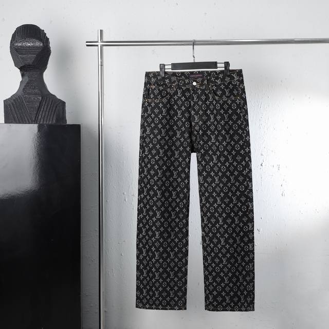 Top-tier Louis Vuitton & Louis Vuitton jacket and pants. The latest classic jacq