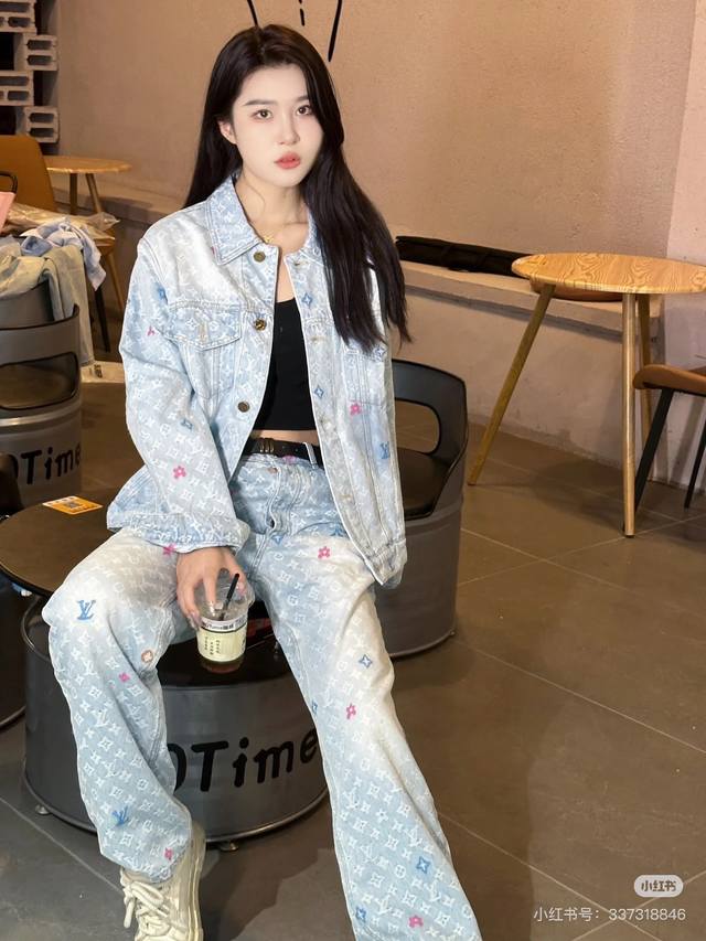 A top-notch replica of the model's jacket and pants! - Louis Vuitton x Tyler 24S