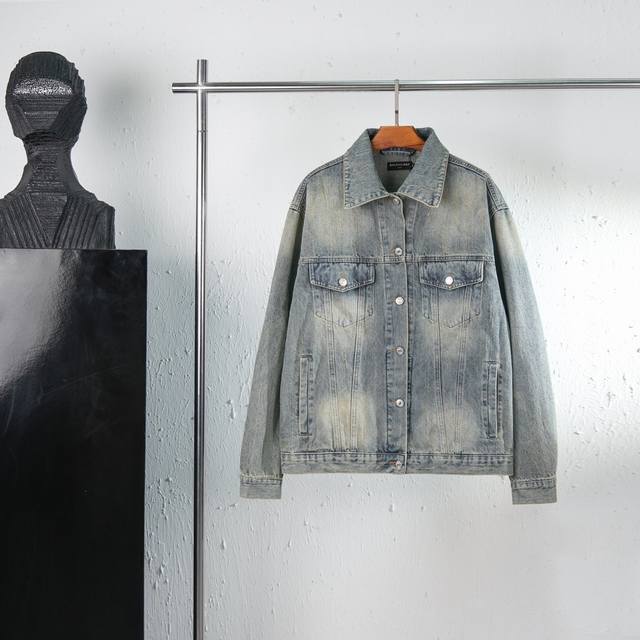 Top replica Balenciaga Fw autumn new rhinestone letter denim jacket is a practic