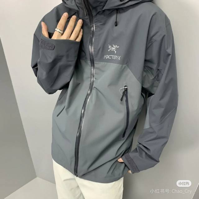 New Arcteryx Beta AR Gore-Tex Pro Logo Long-Sleeved Hooded Jacket 1. Arcteryx's