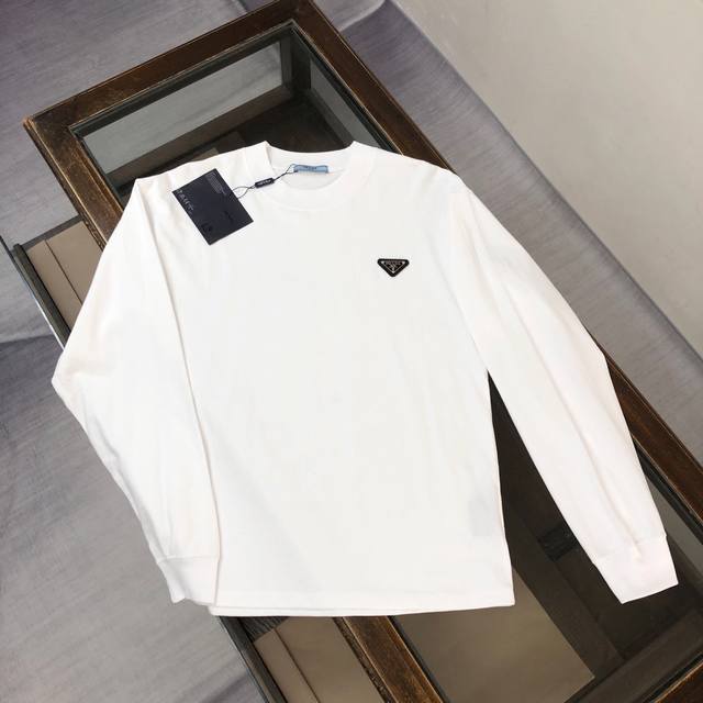 Prada's latest classic triangle logo fashion lightweight long-sleeved sweatshirt
