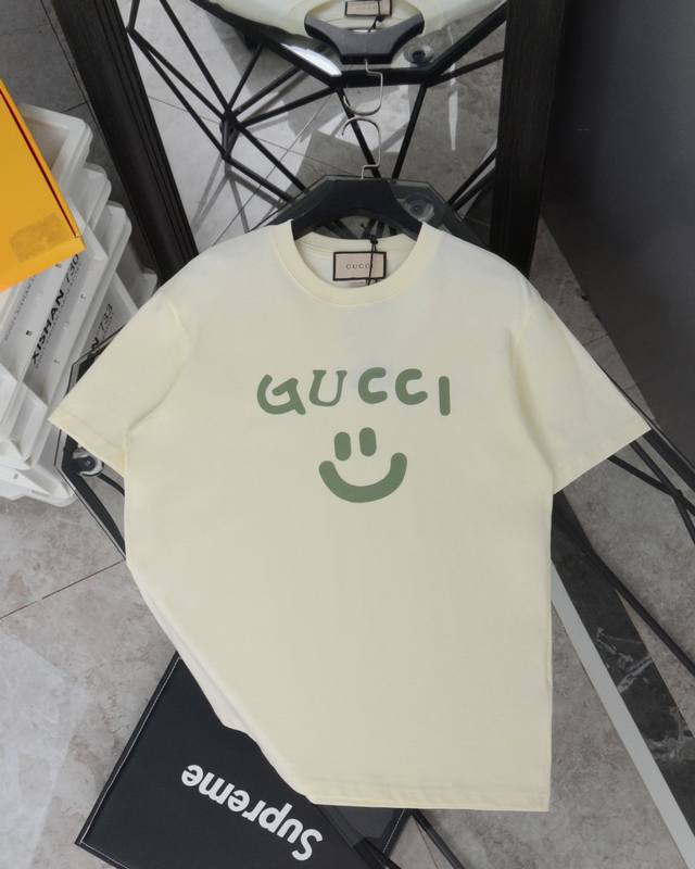 Gucci smiley face letter print round neck short-sleeved T-shirt Fabric: 240g dou