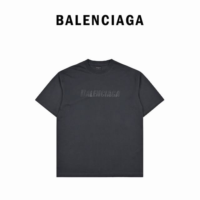 Balenciaga's 23Ss vertical crackle black print short-sleeve top, originally purc