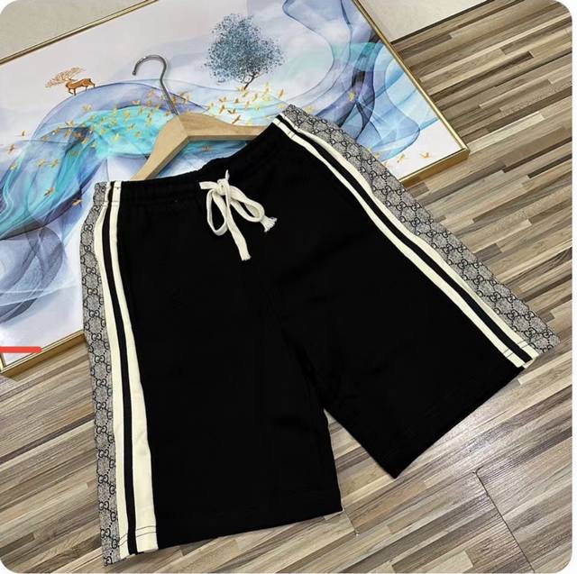 New limited edition men's shorts with Gucci waist flower and ribbon stitching, c