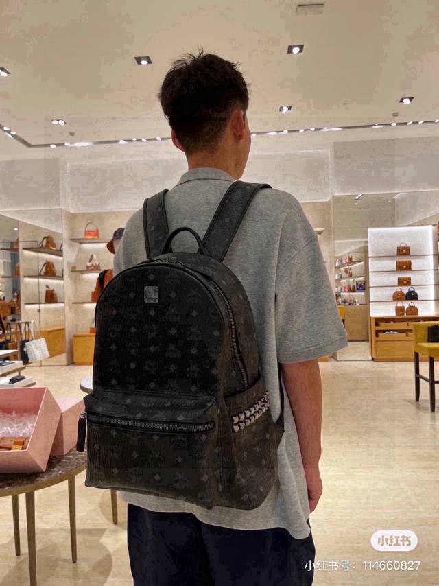 Mcm Big Mac Backpack is definitely a treasure model of Mcm. It is popular all ov
