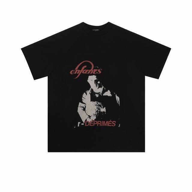 style number 520. This year, wearing this "Rich Second Generation" shirt will su