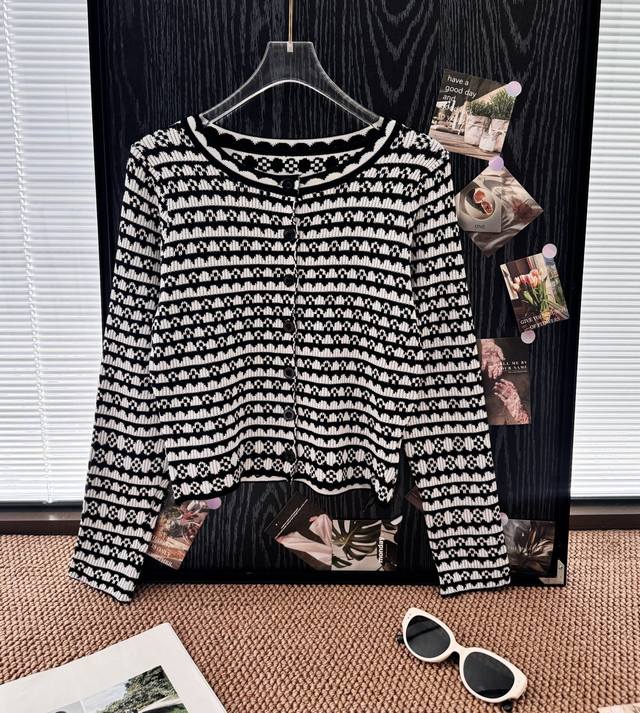 Price: Product Name: 1V Monogram Printed Slim-Fit Cropped Knit Cardigan Size: SM