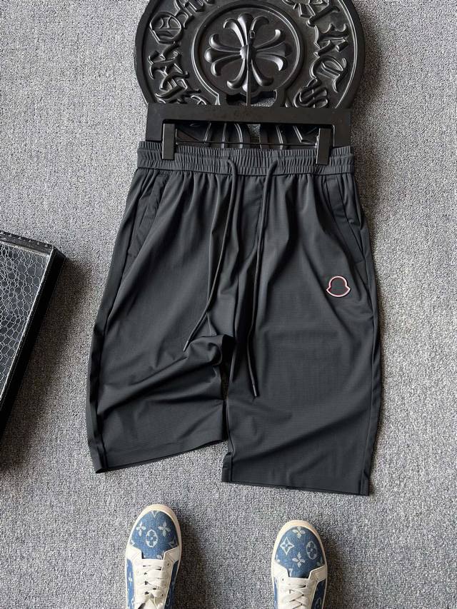 Premium Seamless Polyester Shorts! A hot seller! Moncler's premium, luxurious se