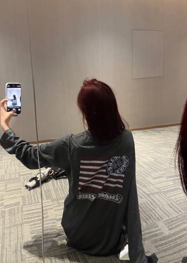 High-end version of the popular Chrome Hearts smoky gray mask sunscreen jacket.