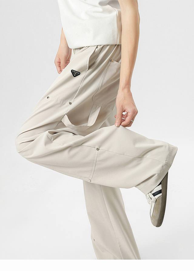 is available for the Prada official website overseas. These unisex scimitar ice