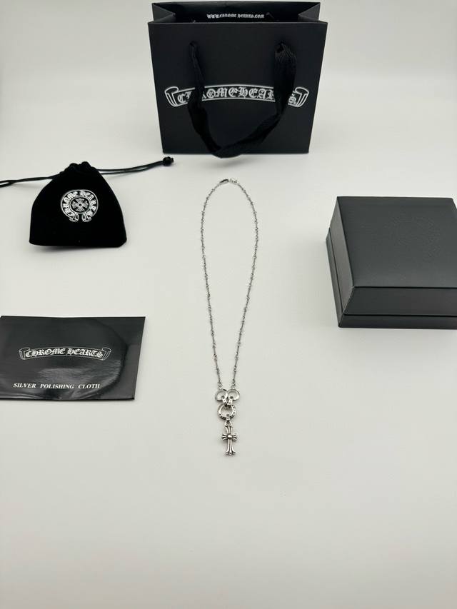 Chrome Hearts three-ring cross necklace comes with complete packaging. Made of w