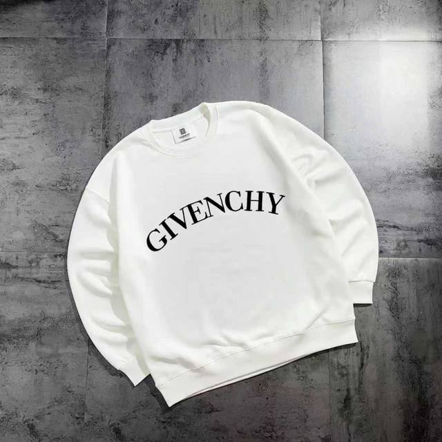 New arrival Givenchy series basic couple round neck sweatshirt. Made of healthy