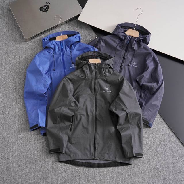 Arc'Teryx Bird Outdoor Outdoor Hardshell Jacket, fully heat-sealed, breathable,