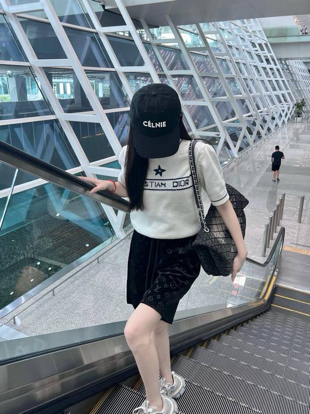 New model number: G004Louis Vuitton Lv new full-print flocked casual shorts coup