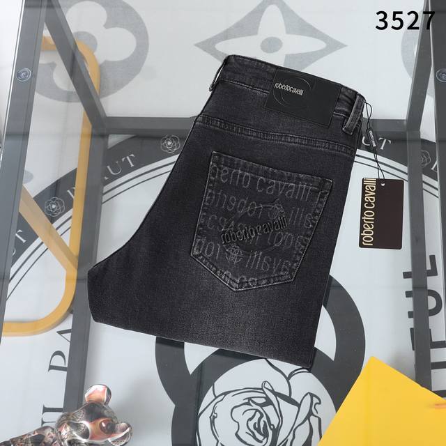 New Skinny Jeans Style No.: 3527 Size: 29-40