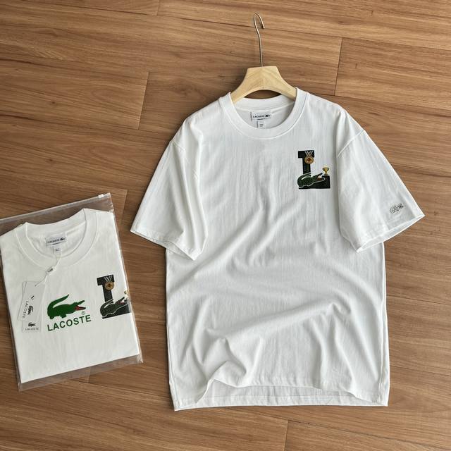 Lacoste French crocodile classic cotton round neck T-shirt is French elegant, an