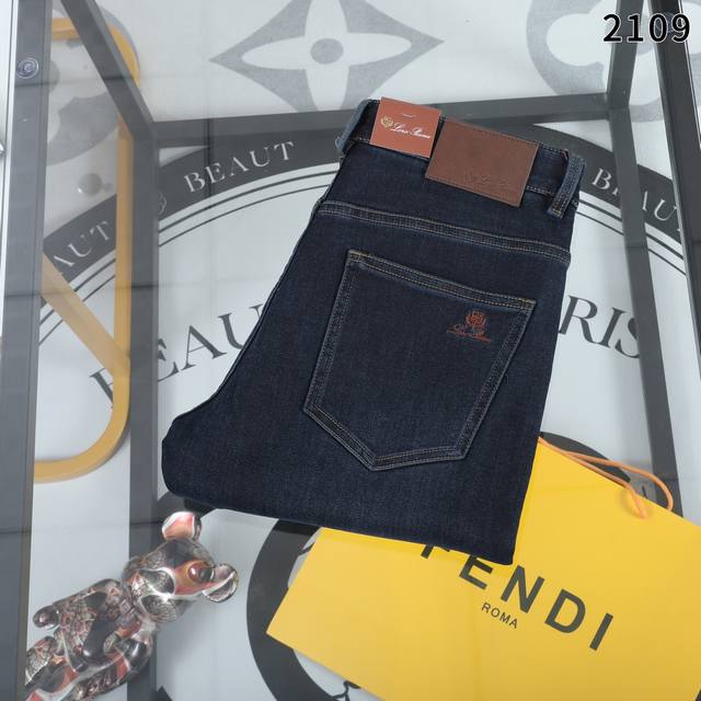 New Straight Jeans Style No.: 2109 Size: 29-42
