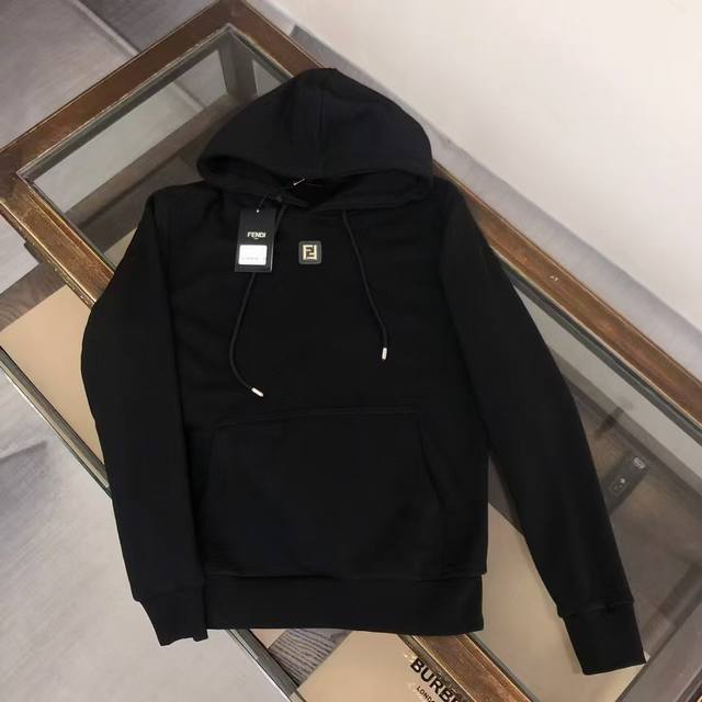 Fendi's new casual cotton pullover sweatshirt is a stylish hooded sweatshirt! Ma