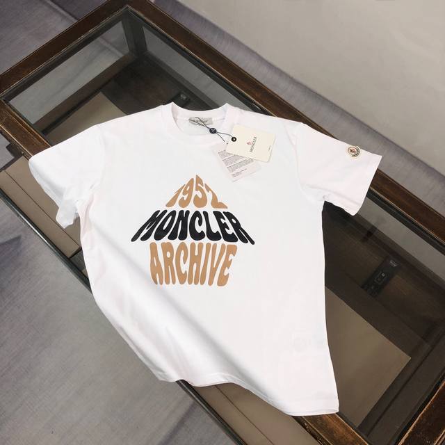 Mon*Cler's latest 2025 couple's T-shirt with a brand logo print and a round neck