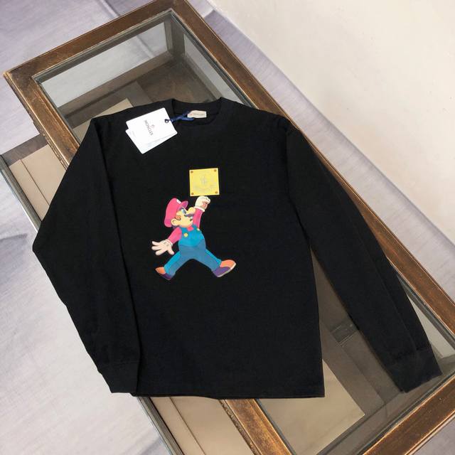 Mon*Cler's latest classic and fashionable lightweight long-sleeved sweatshirt fo