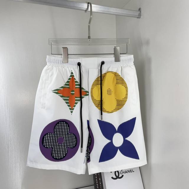 Lv new summer beach shorts, shorts! A 1-1 replica of the original on the officia