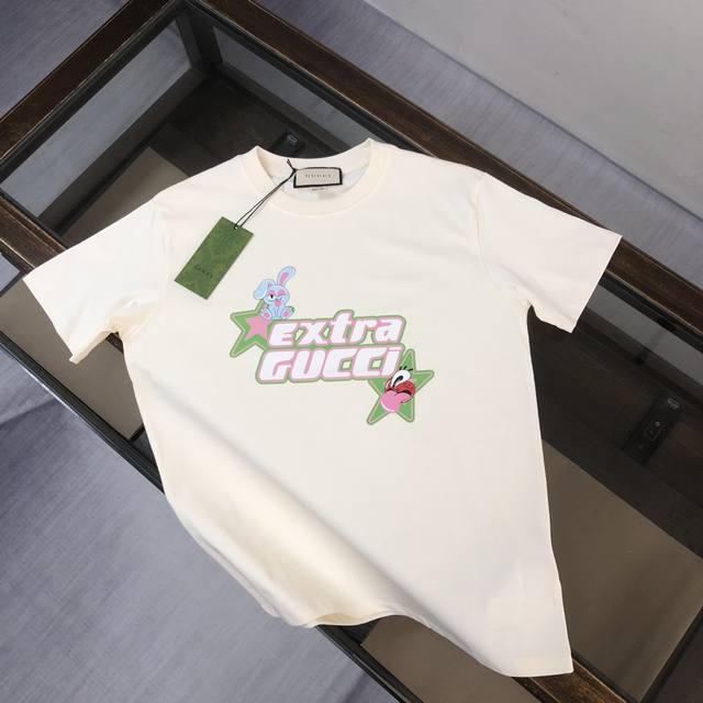 Gucci's new summer crew neck short-sleeved T-shirt! Made from 270g heavyweight,