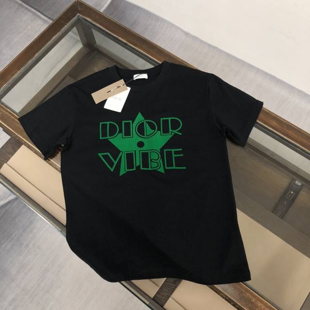 Dior's new summer crew neck short-sleeved T-shirt! Made from 270g heavyweight, h